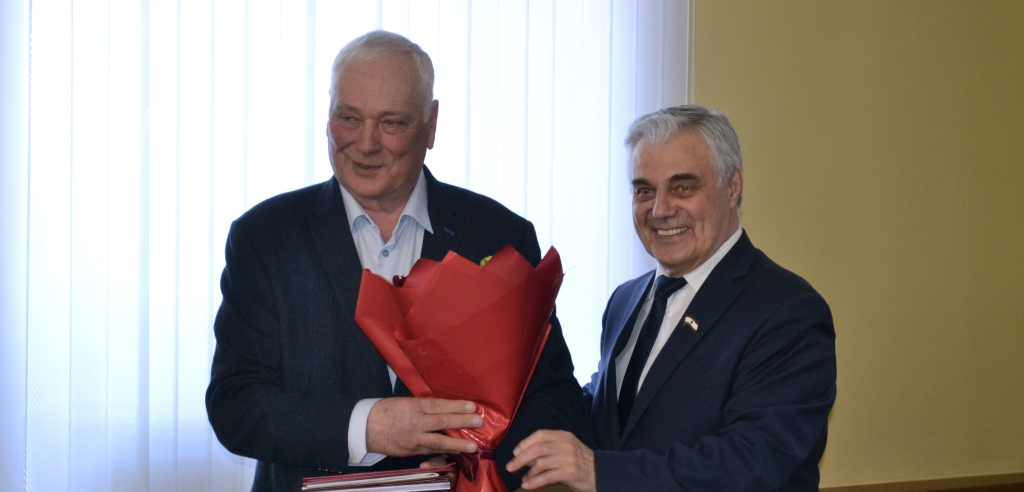 В Госсобрании Мордовии поздравили члена Общественного совета Александра Живаева