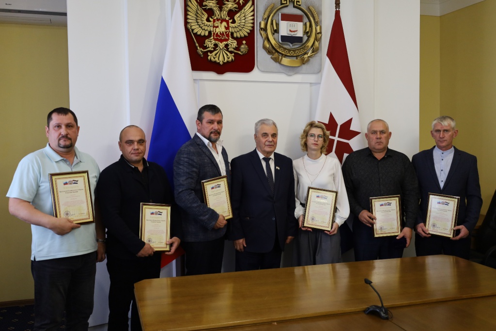 Шесть жителей Мордовии удостоены наград Госсобрания республики за помощь участникам СВО