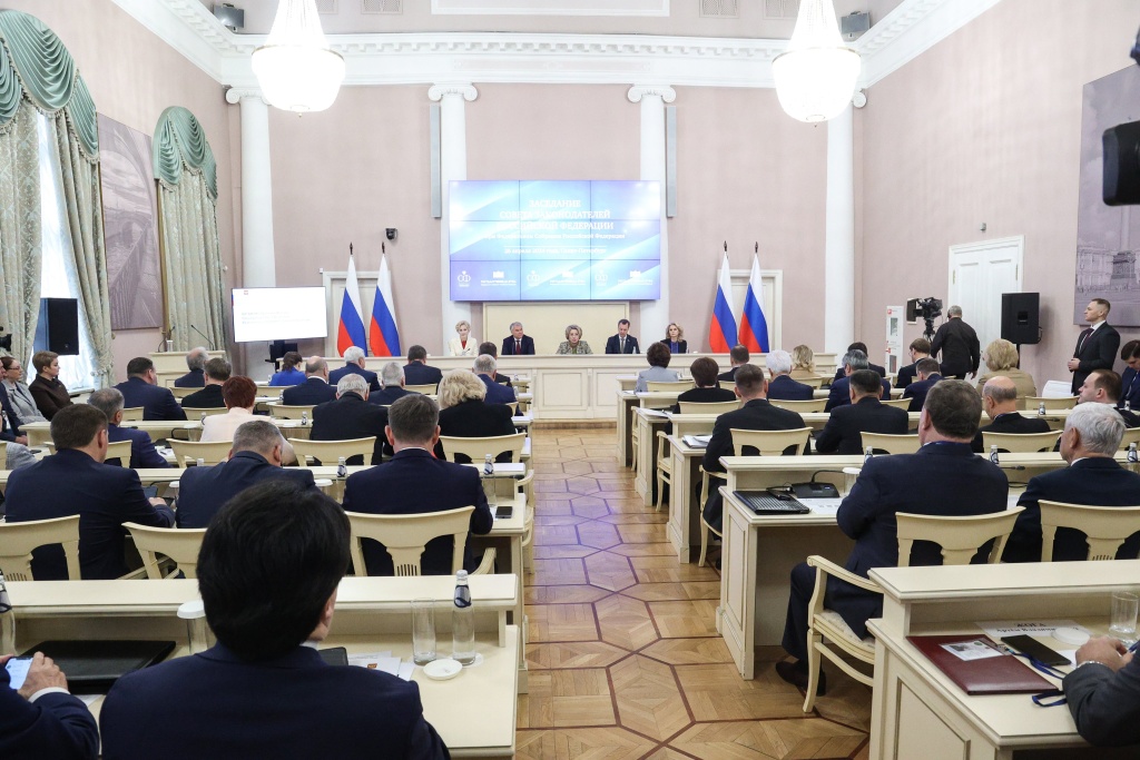  На Совете законодателей России рассмотрены вопросы семейной политики и развития сельских территорий