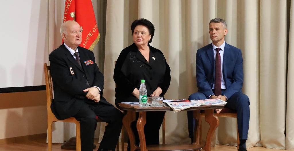  Наталья Долматова позитивно оценила взаимодействие депутатского корпуса и ветеранских организаций республики