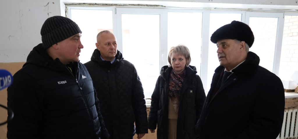 Владимир Чибиркин ознакомился, как идет ремонт социальных объектов в Краснослободском районе