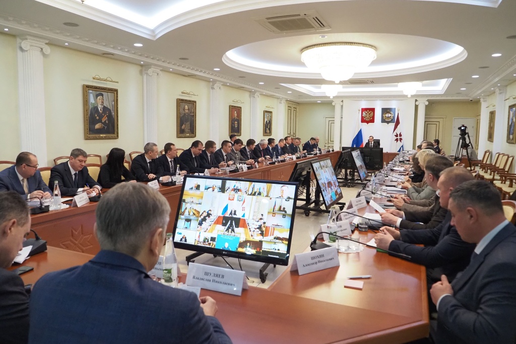 На оперативном совещании в Доме Республики обсуждены вопросы обеспечения безопасности в праздничные дни